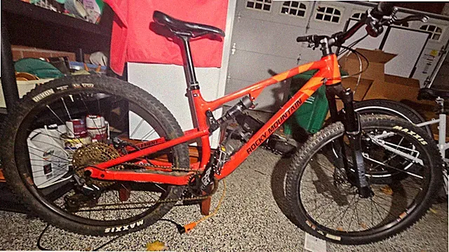 2022 Rocky Mountain Element Alloy