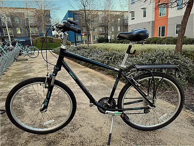 Bicycle Black IZIP ZEST HYBRID XL