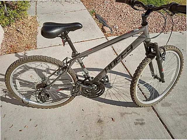 Huffy 54309P7 24 inch Mountain Bike - Silver