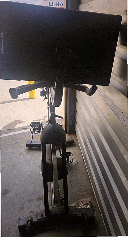 ProForm Studio Bike Pro 22 w/ 22” HD Screen Black WITH WEIGHTS