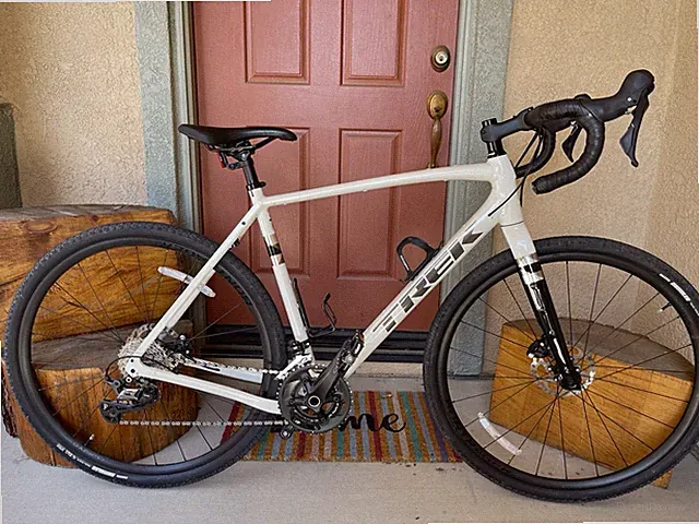 Trek 2022 Checkpoint ALR 5 58 cm Gravel Bike